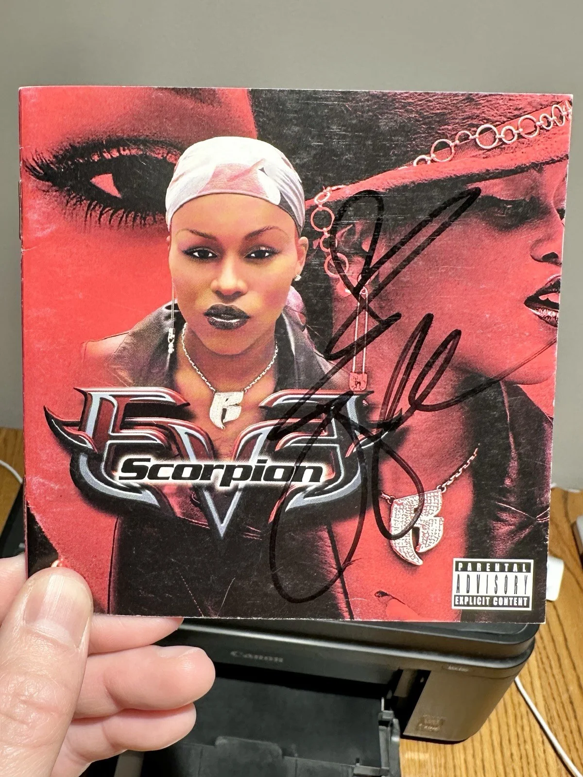 Eve Autograph Signed Scorpion Cd Cover JSA Dmx Hip-Hop Rap Ruff Ryders, изображение 2