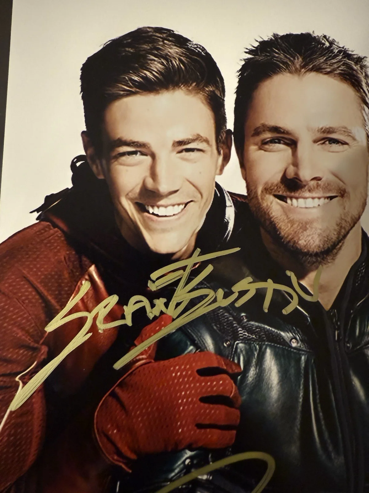 Melissa Benoist, Grant Gustin, Stephen Amell — Grant Gustin Stephen Amell Melissa Benoist Autographed Signed 8x10 JSA Authentic, image 2