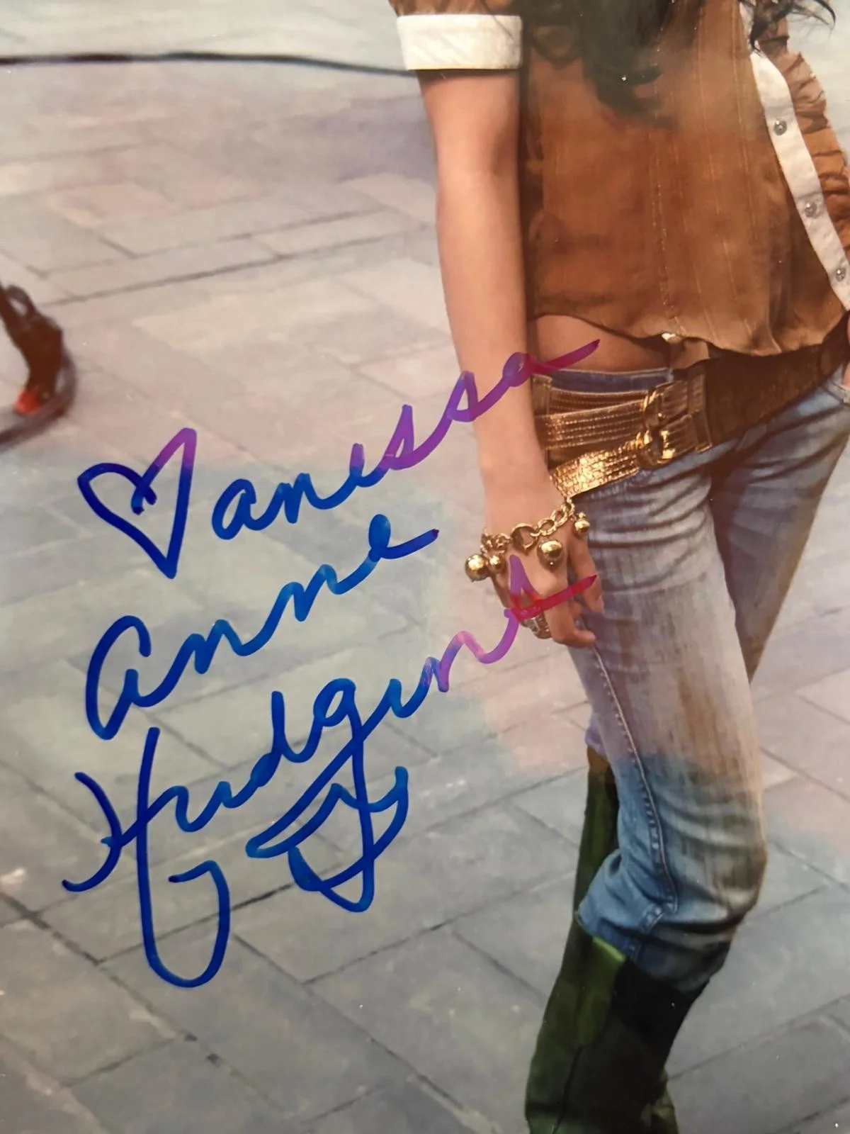 Vanessa Hudgens — VANESSA HUDGENS SIGNED AUTOGRAPHED 8X10 PHOTO SEXY HIGH SCHOOL MUSICAL PSA B, изображение 2