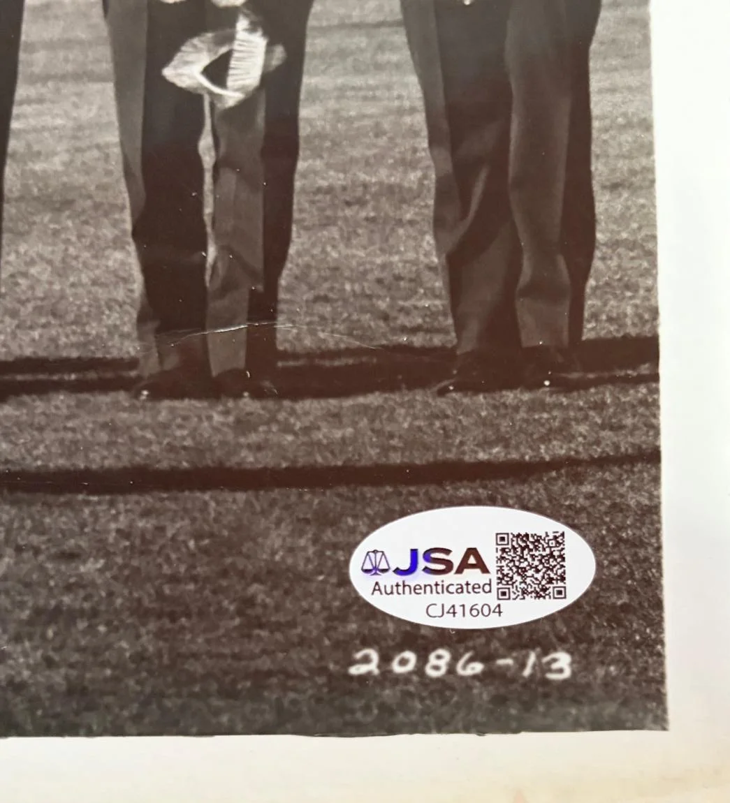 Merv Griffin — MERV GRIFFIN SIGNED AUTOGRAPHED 8X10 PHOTO TWO-MINUTE WARNING RARE JSA COA, изображение 4