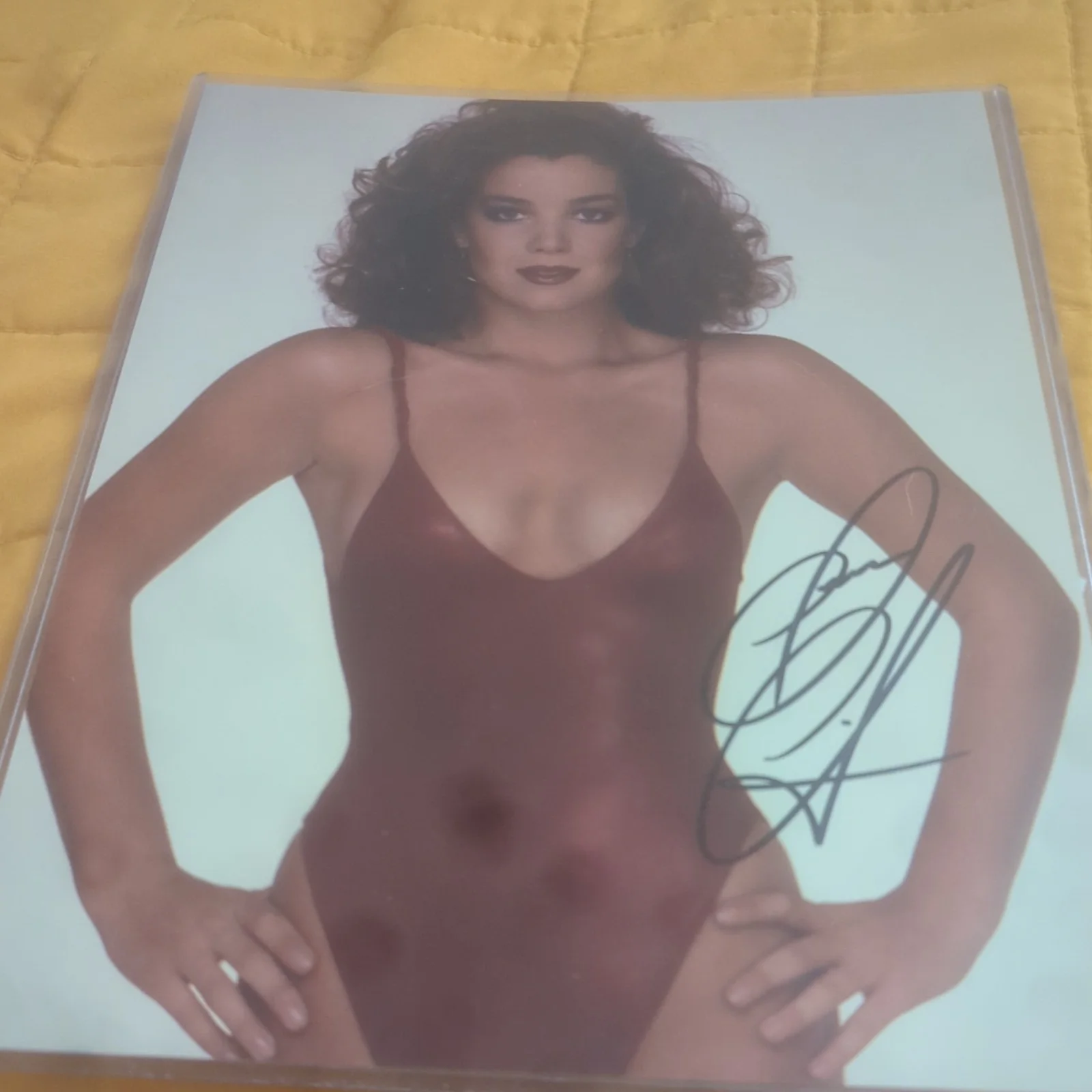 Claudia Christian — CLAUDIA CHRISTIAN Signed Autographed 8x10 Photo Letter of Authenticity, image 3