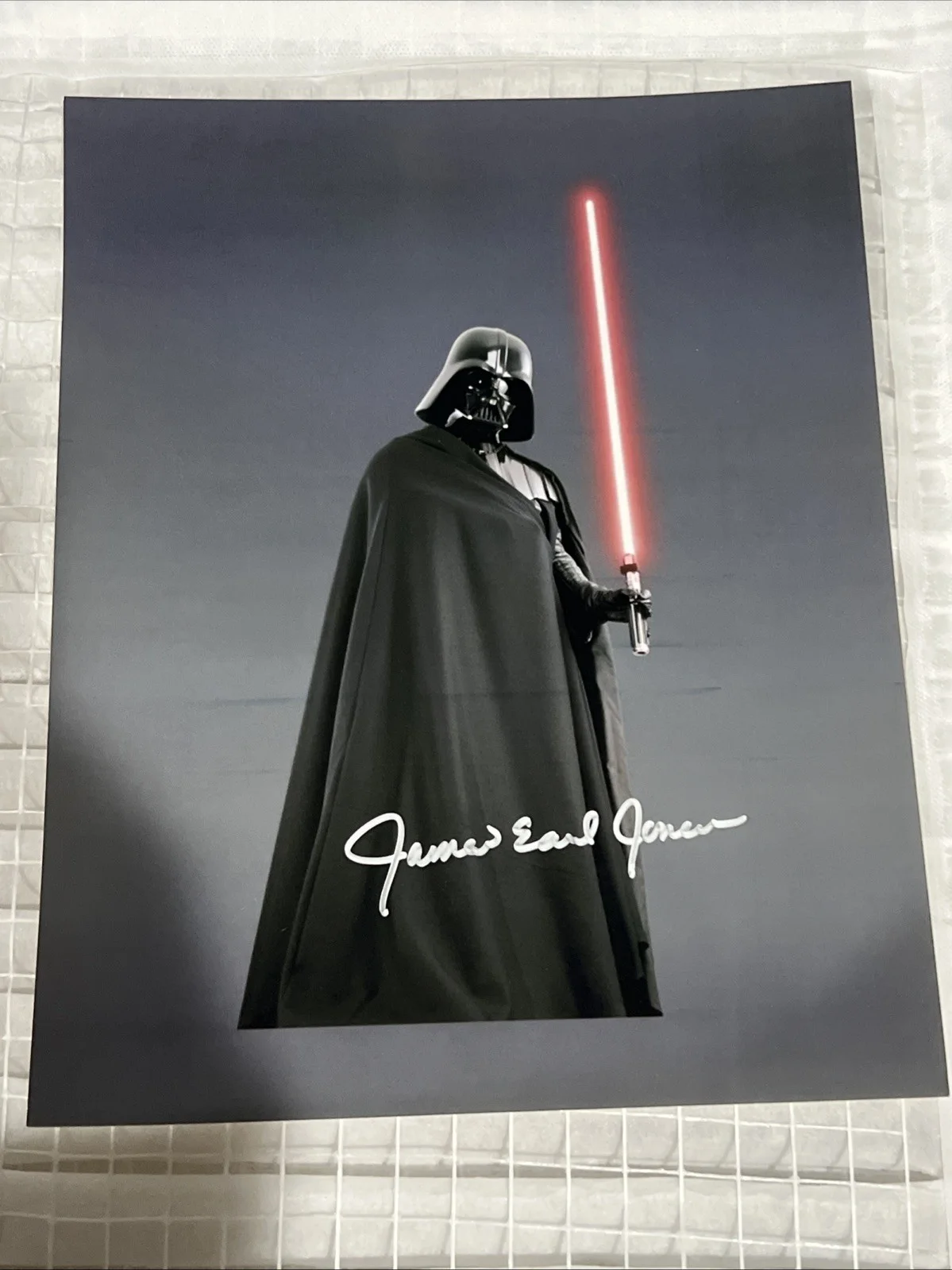 James Earl Jones — James Earl Jones Signed 8x10 Photo – Darth Vader – Star Wars – Autograph