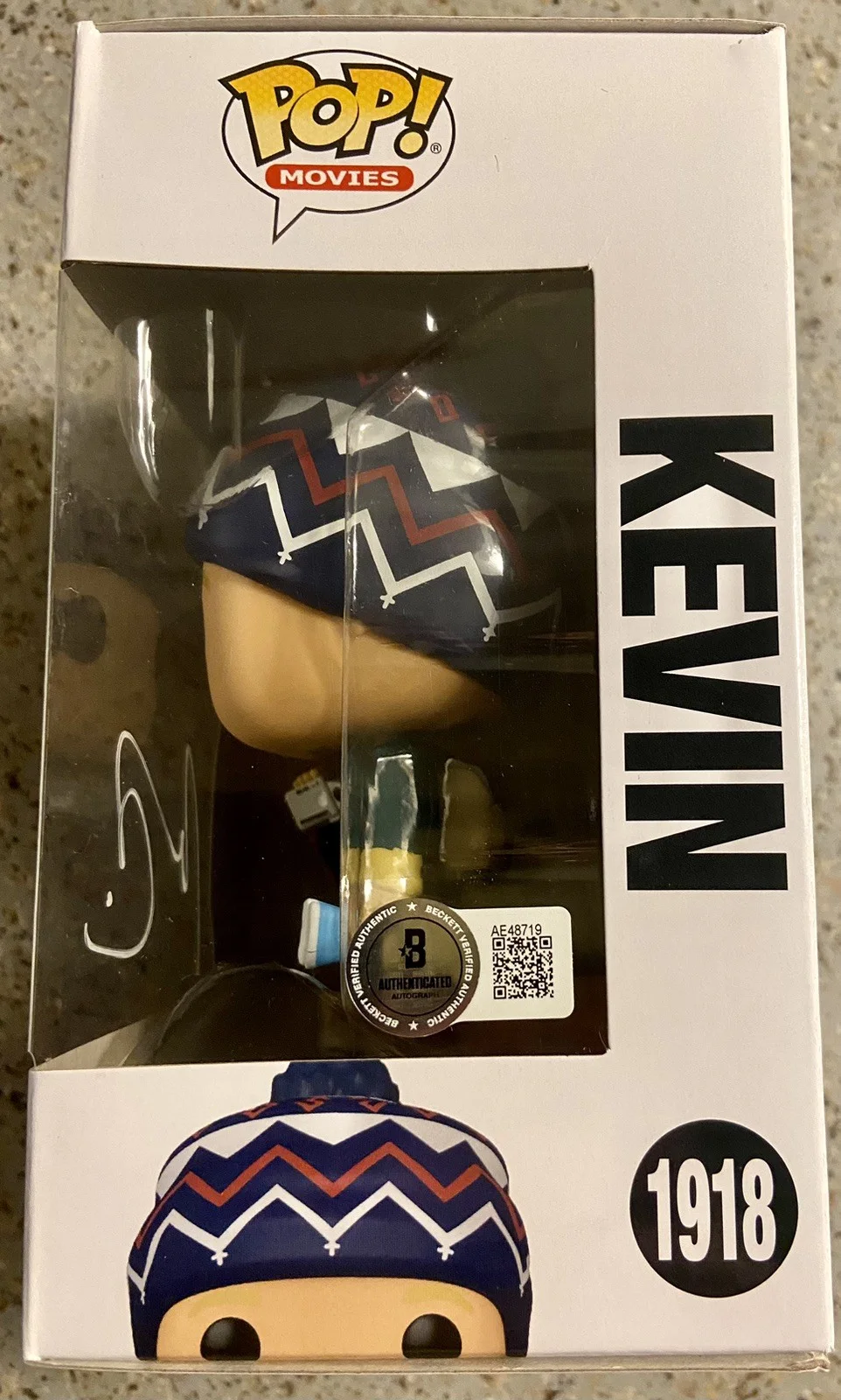 Macaulay Culkin — RARE! Macaulay Culkin SIGNED Home Alone 2 Kevin Funko Pop Figure 1918- BAS COA, image 3