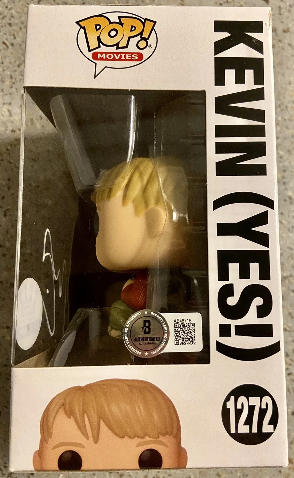 Macaulay Culkin — Macaulay Culkin SIGNED Home Alone Kevin YES! Exclusive Funko Pop 1272- BAS COA, изображение 3