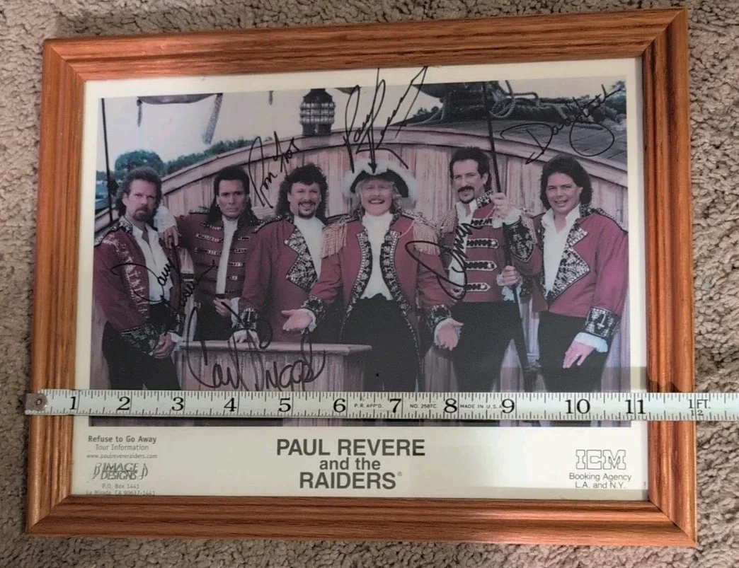Paul Revere & The Raiders Signed Photo by all 6 Band Members, изображение 4