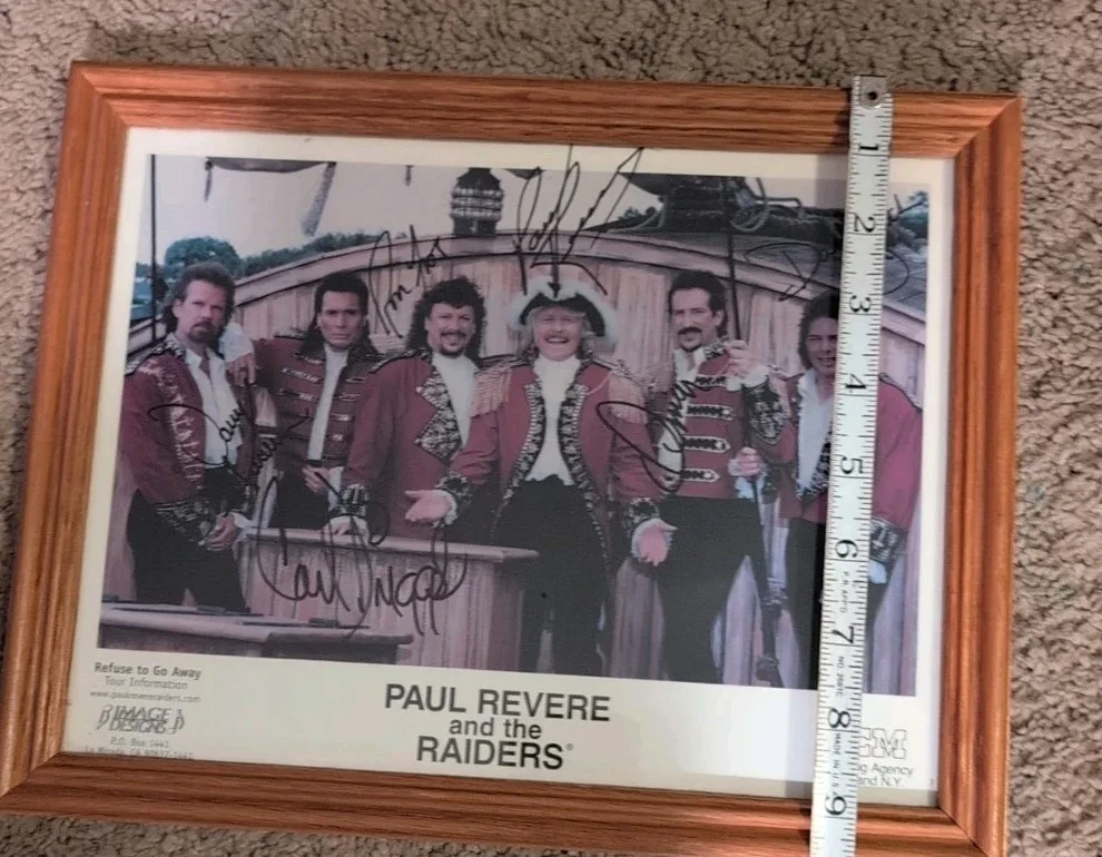 Paul Revere & The Raiders Signed Photo by all 6 Band Members, изображение 5