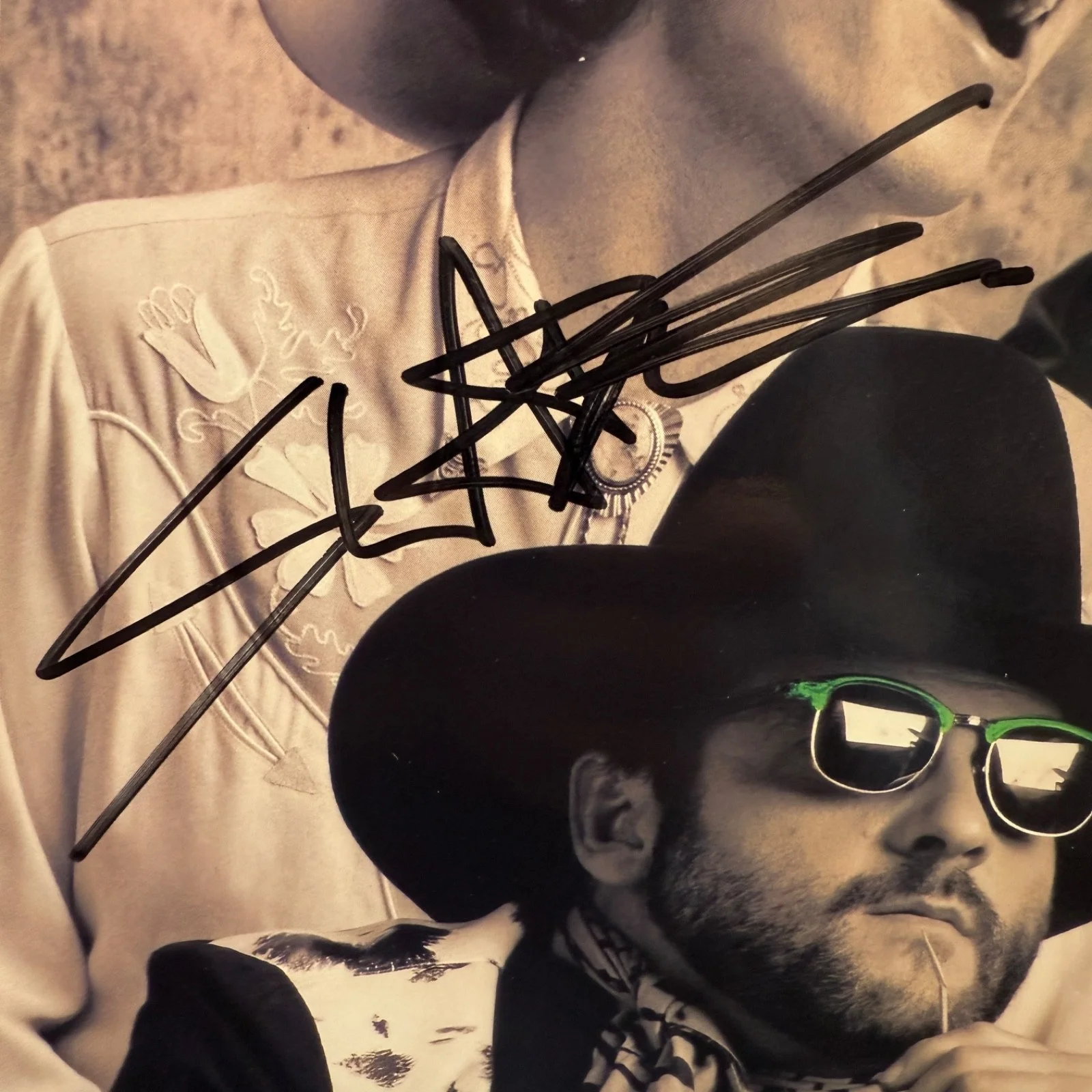 RED KNUCKLES & THE TRAILBLAZERS "Shades Of The Past" AUTOGRAPHED by all 4 member, изображение 3