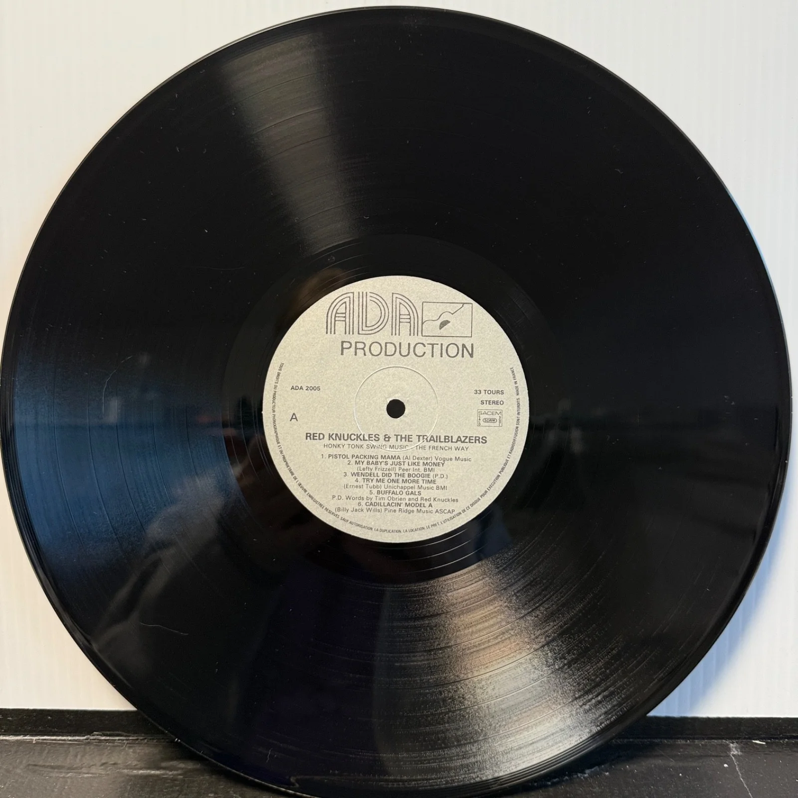 RED KNUCKLES & THE TRAILBLAZERS "Honky Tonk Swing Music- French Way" AUTOGRAPHED, изображение 4