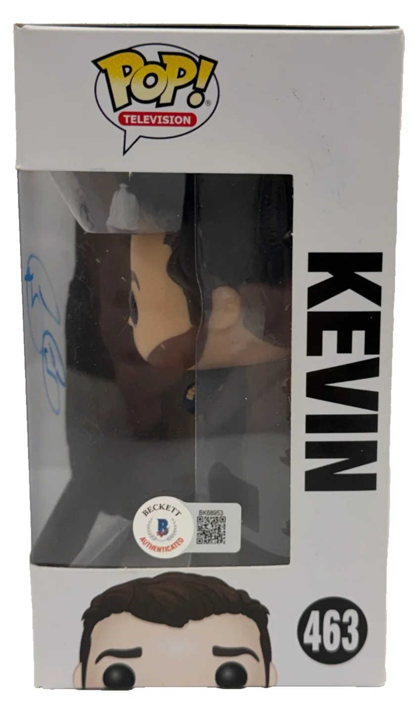 Justin Theroux — Justin Theroux Signed Kevin Funko 463 The Leftovers Authentic Autograph Beckett, image 2