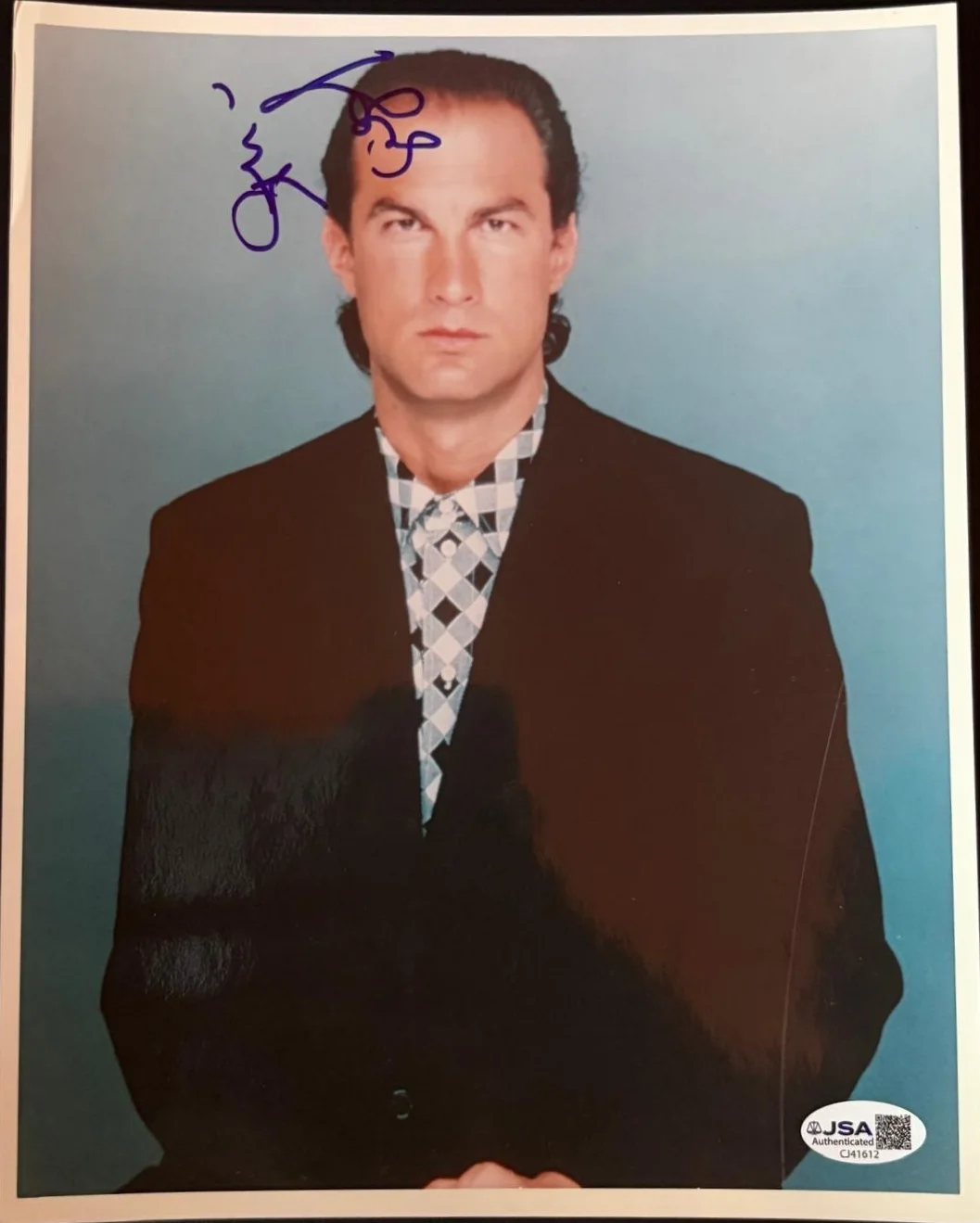 Steven Seagal — STEVEN SEAGAL SIGNED AUTOGRAPH 8X10 PHOTO ABOVE THE LAW, THE PATRIOT JSA COA F
