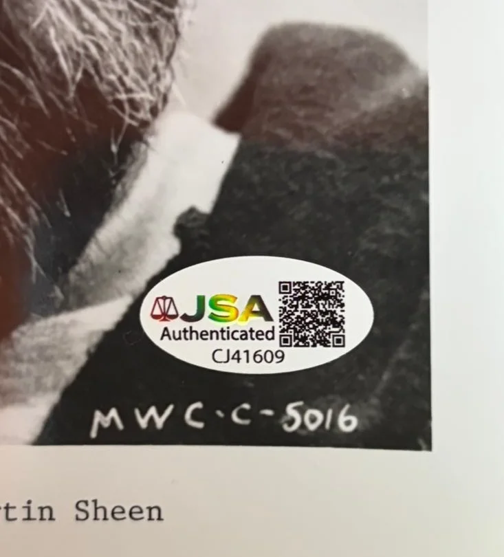 Martin Sheen — MARTIN SHEEN SIGNED AUTOGRAPHED 8X10 PHOTO MAN WOMAN AND CHILD RARE JSA COA F, изображение 4