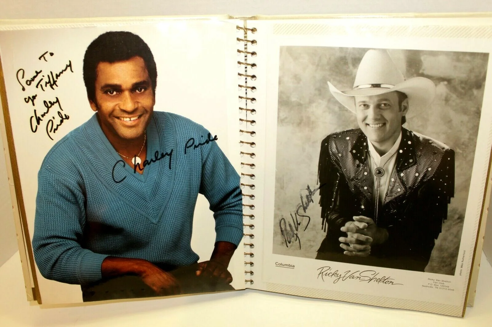Vintage 1991 Country Music Fan Fair Signed Photos In Binder 15+ Robbins Dailey, изображение 4
