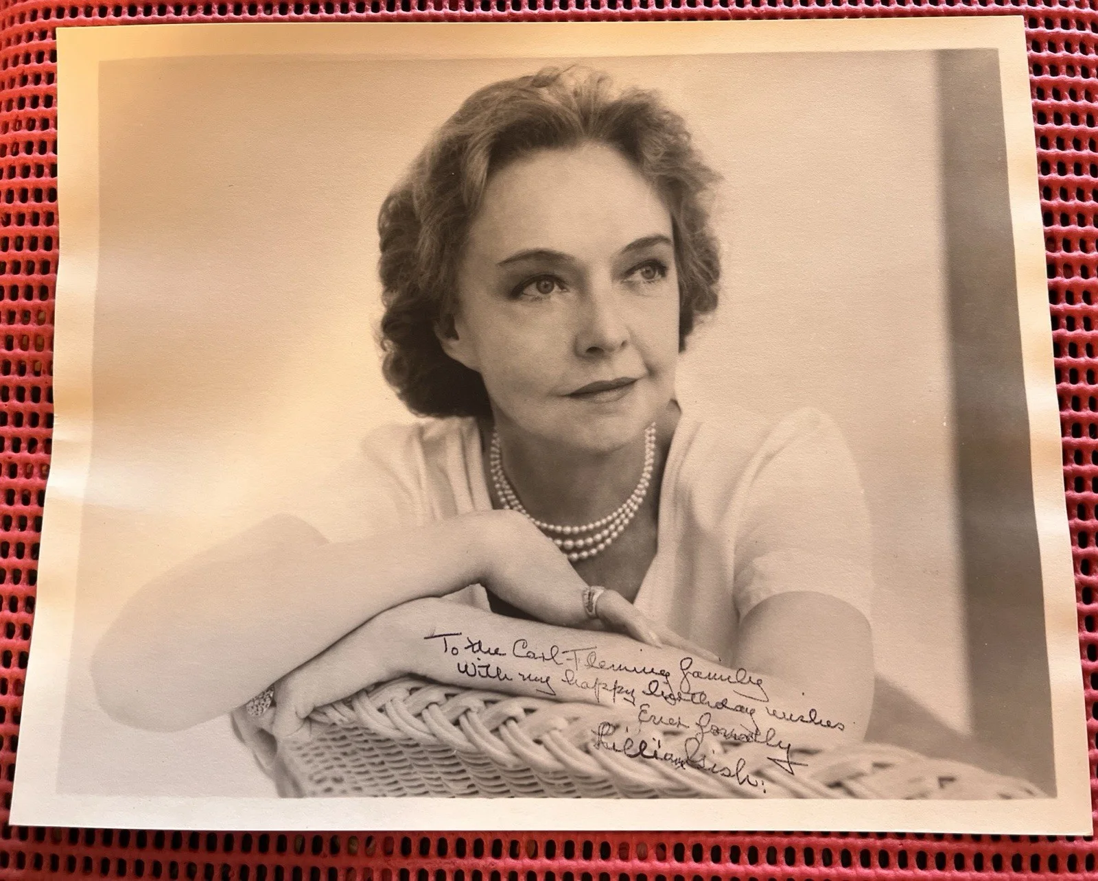 Lillian Gish — LILLIAN GISH Autographed 8x10 Photo W/extra 5x7 Printed Autograph