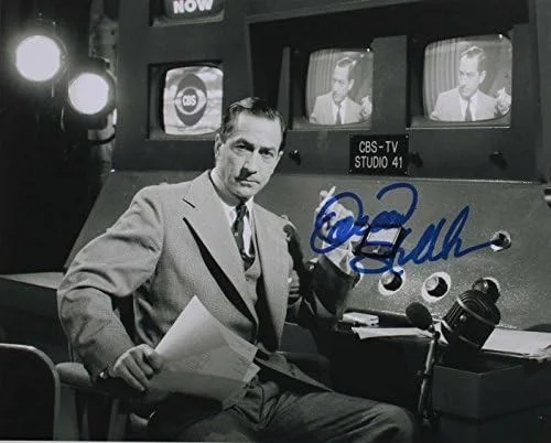 David Strathairn — David Strathairn Signed Autographed "Good Night and Good Luck" Glossy 8x10 Photo