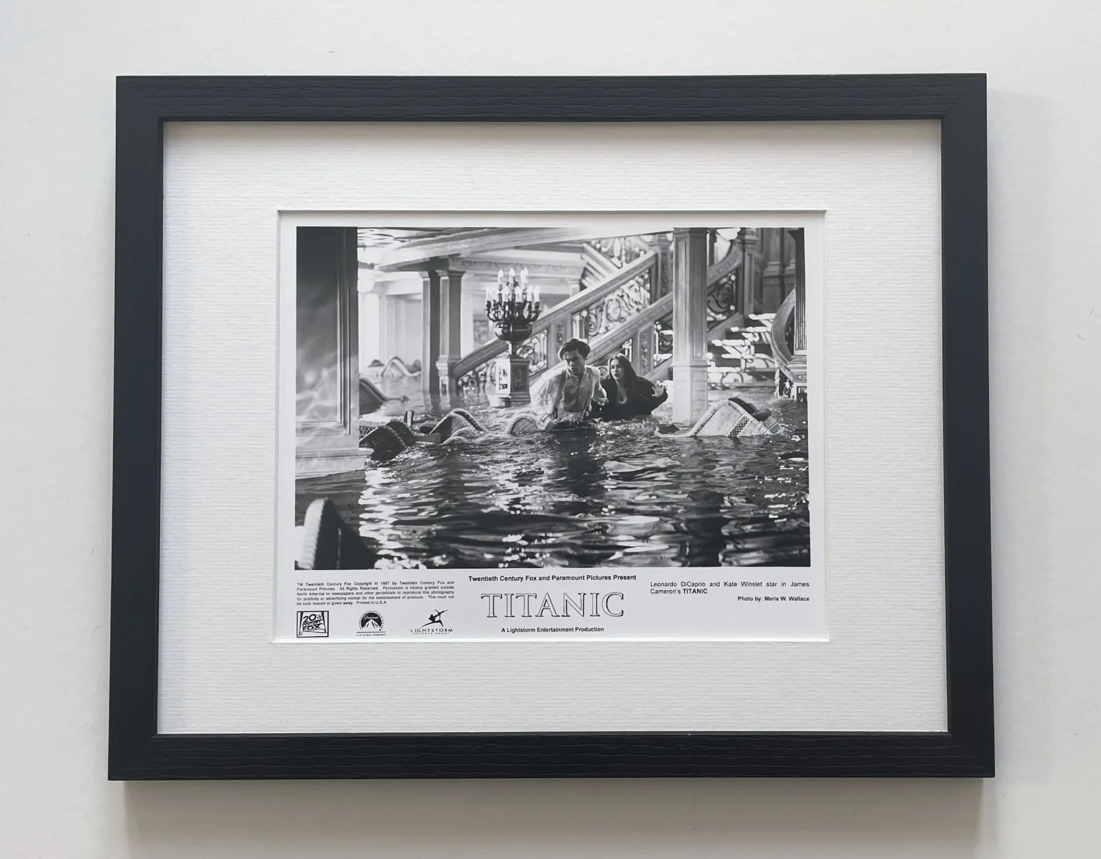 Titanic Original Framed B&W 8X10 Inch Press Photo, изображение 2