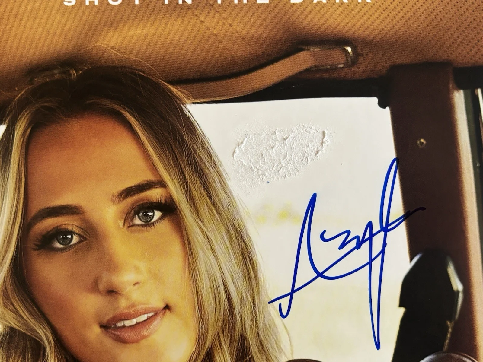 Ashley Cooke Signed Vinyl Shot In The Dark Autographed JSA Authentic Autographed, изображение 2