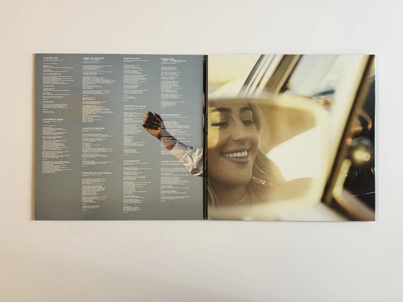 Ashley Cooke Signed Vinyl Shot In The Dark Autographed JSA Authentic Autographed, изображение 5