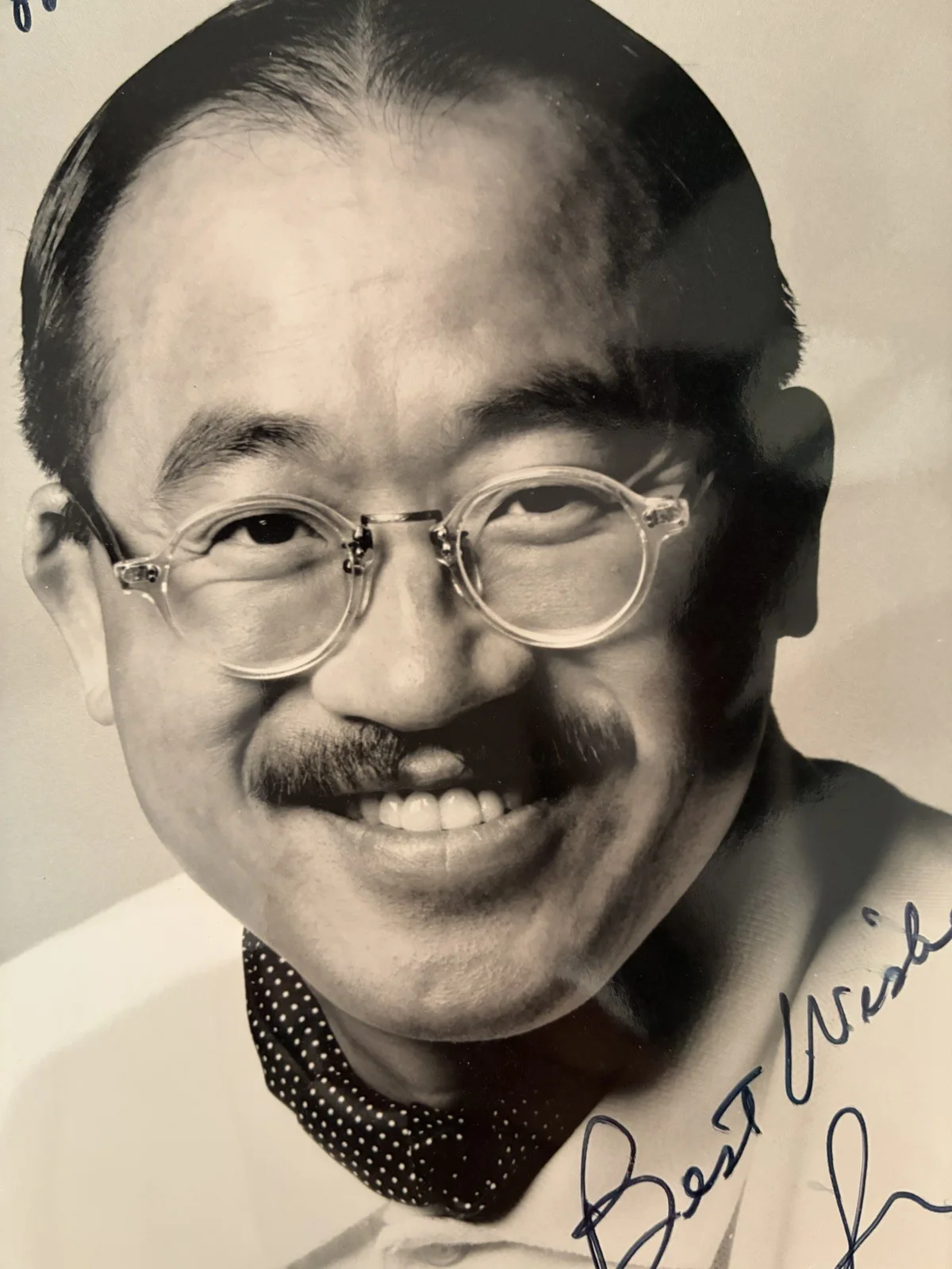 Alfred Sung — Alfred Sung Autographed Signed 8x10 Photo - Fashion Designer, изображение 4