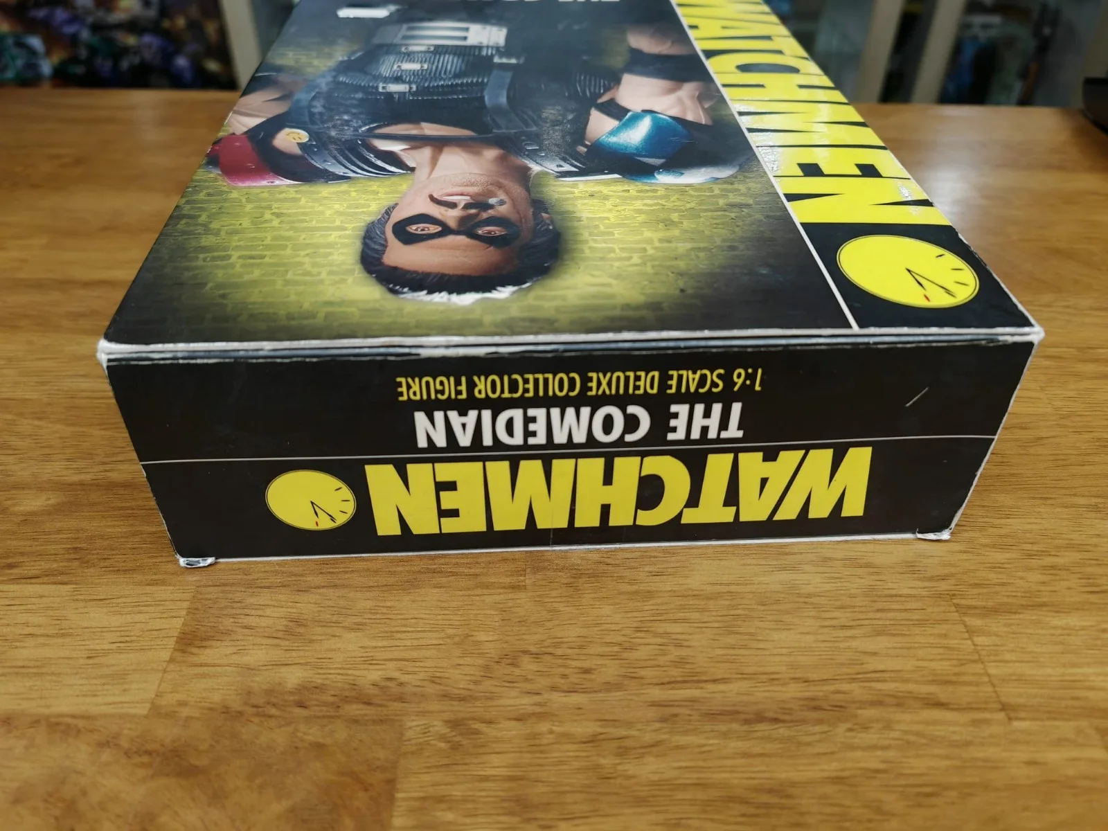 DC DIRECT DELUXE THE COMEDIAN WATCHMEN FIGURE, image 5
