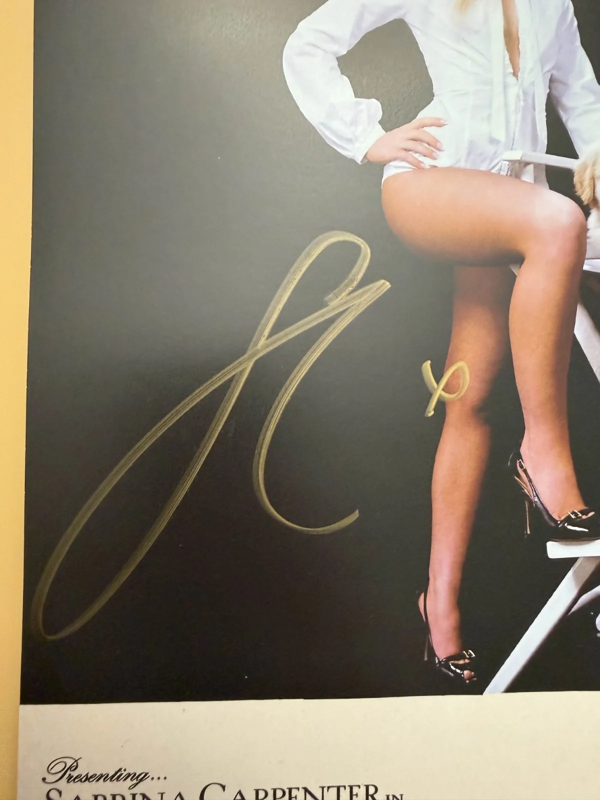 SIGNED Sabrina Carpenter Alt Vinyl Man’s Best Friend Autograph ACOA SP26114, изображение 2