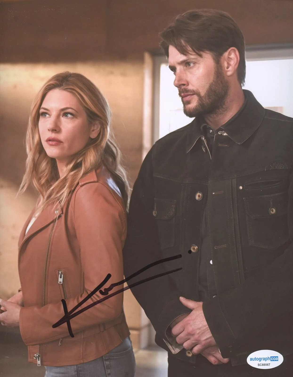 Katheryn Winnick — Katheryn Winnick signed "BIG SKY" 8x10 Photo PROOF b SEXY Jenson Ackles ACOA COA, image 3