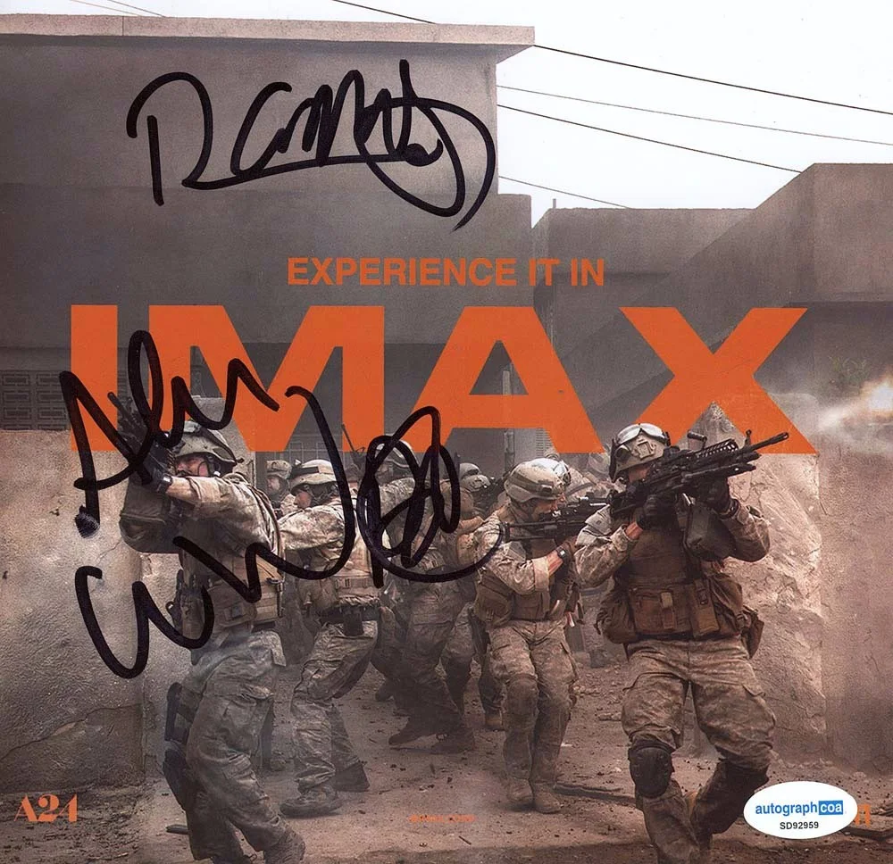 D'Pharaoh Woon-A-Tai, Alex Garland, Ray Mendoza — D'Pharaoh Woon-A-Tai ALEX GARLAND Ray Mendoza signed "WARFARE" 8x10 Photo d ACOA, изображение 5