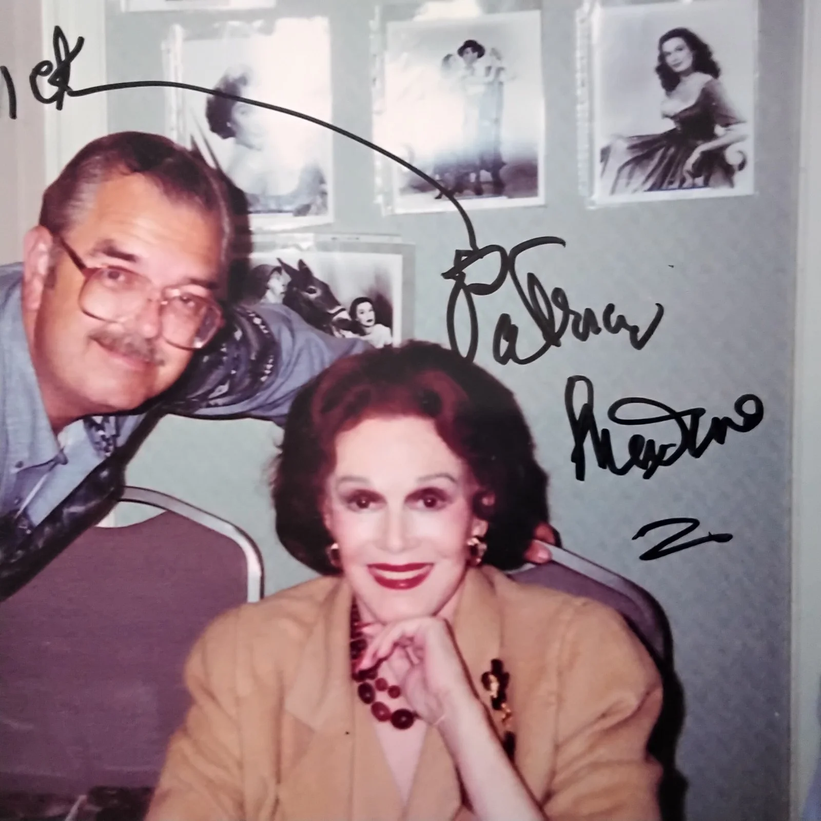 Patricia Medina SIGNED Photo Movie TV Actress 3 Musketeers Captain Blood Aladdin, изображение 3
