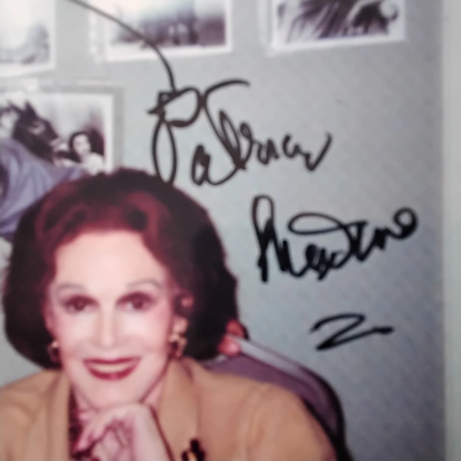 Patricia Medina SIGNED Photo Movie TV Actress 3 Musketeers Captain Blood Aladdin, изображение 5
