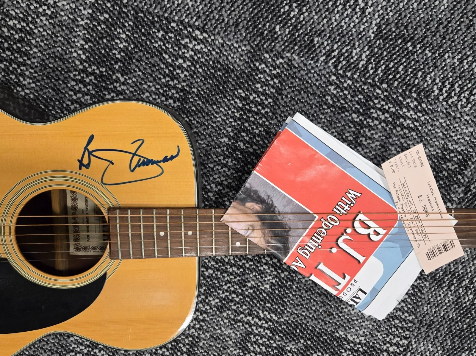 BJ Thomas Signed Full Size Guitar In Person Palace Theater, image 2