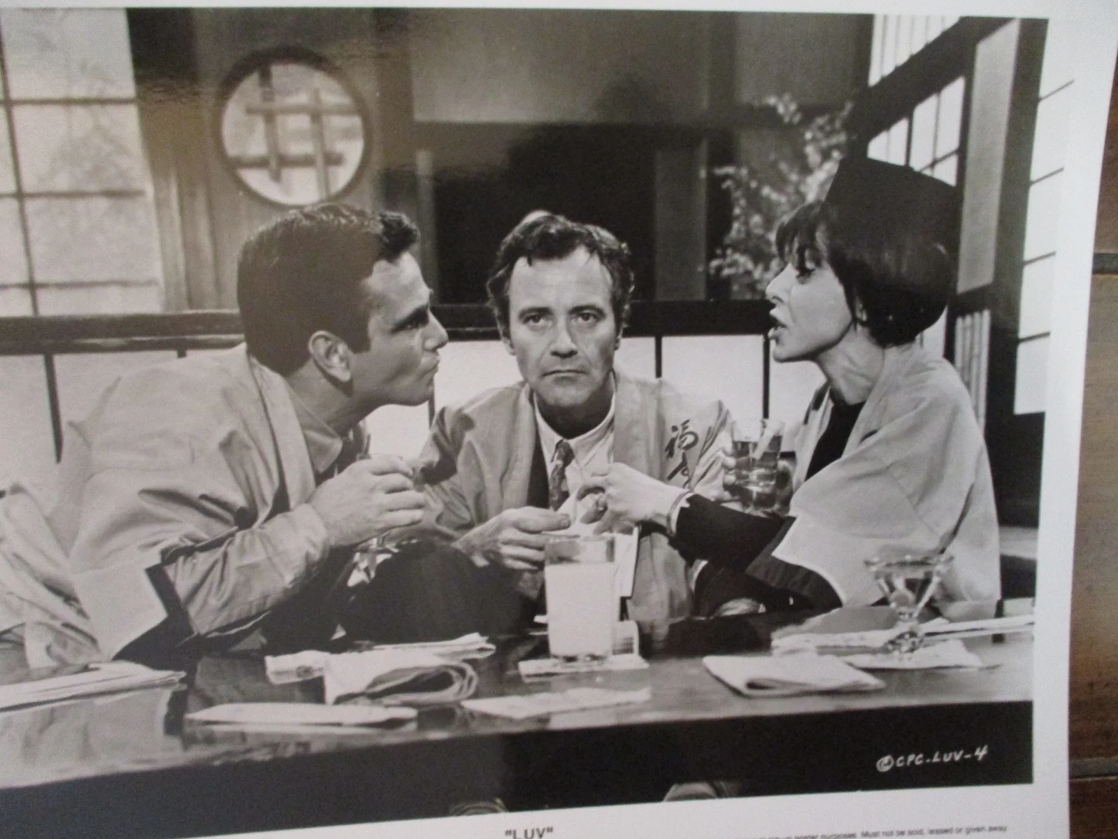 Peter Falk/Elaine May/Jack Lemmon("LUV")1992 10 x 8 Glossy B & W Press Photo, изображение 2