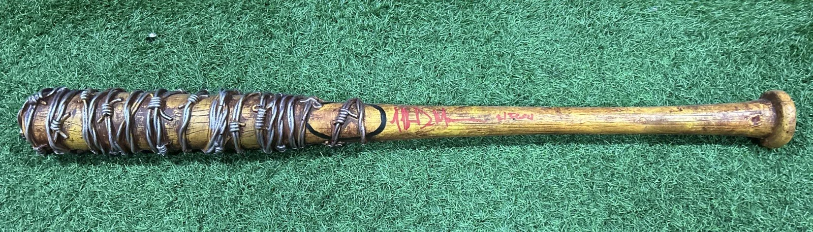 Jeffrey Dean Morgan — Jeffrey Dean Morgan Signed Movie Prop Walking Dead Bat (Lucille) w/ Inscription