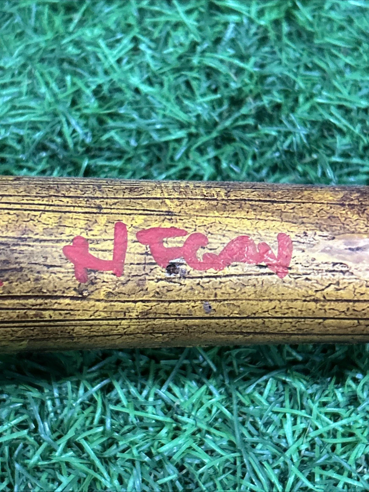 Jeffrey Dean Morgan — Jeffrey Dean Morgan Signed Movie Prop Walking Dead Bat (Lucille) w/ Inscription, изображение 3