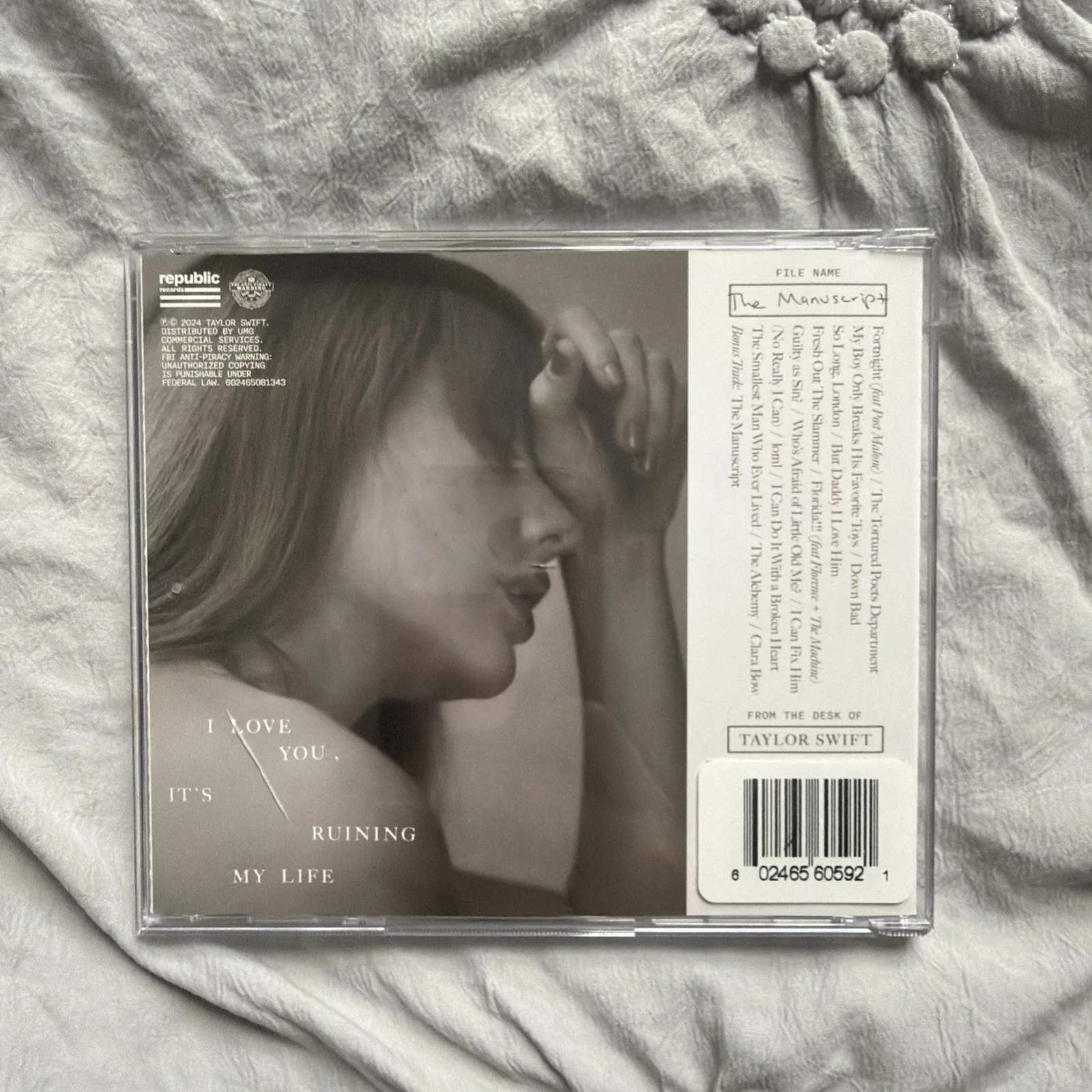 Taylor Swift The Tortured Poets Dept CD + Manuscript w Hand Signed Photo, изображение 5