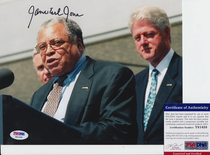 James Earl Jones — James Earl Jones Star Wars Darth Vader Signed Autograph 8x10 Photo PSA/DNA COA B