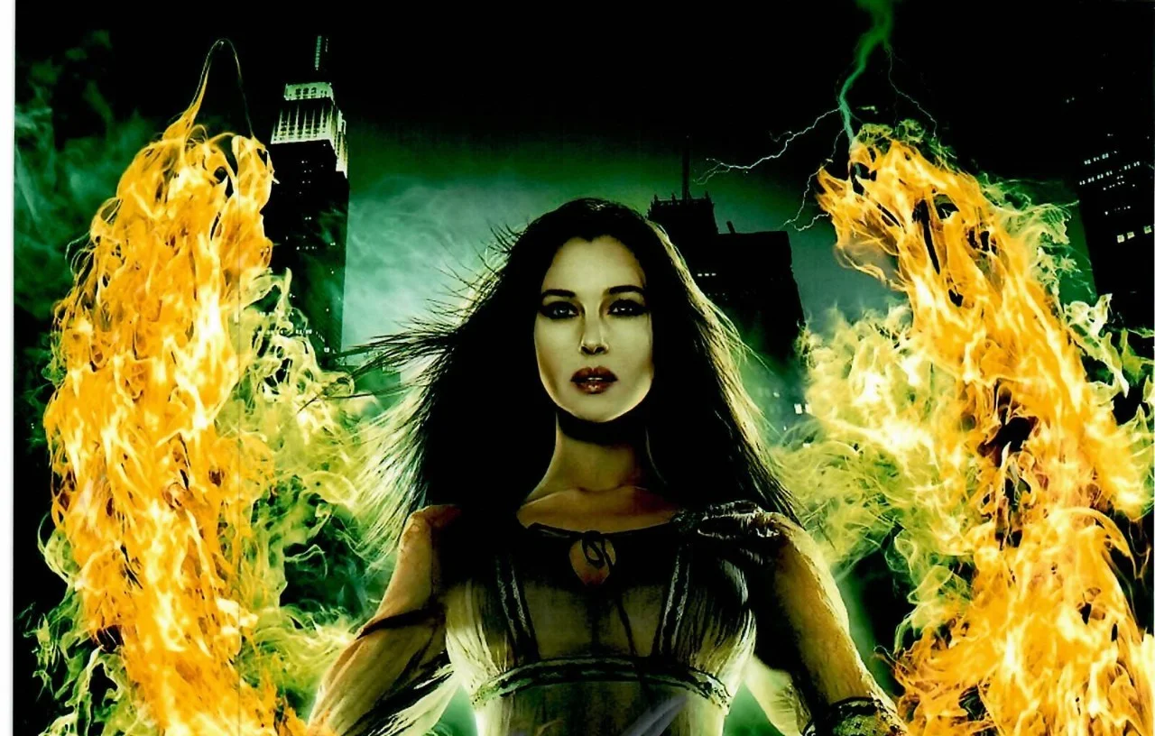 Monica Bellucci — Monica Bellucci Sorcerer's Apprentice Movie Actress Signed 8 x 10 Photo COA TTM, image 3