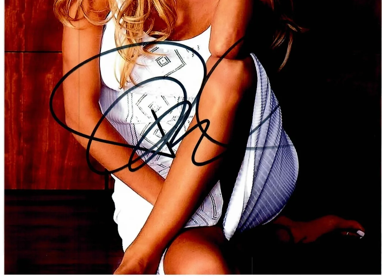 Pamela Anderson — Pamela Anderson Barb Wire Movie Actress Hollywood Signed 8 x 10 Photo TTM COA, изображение 2