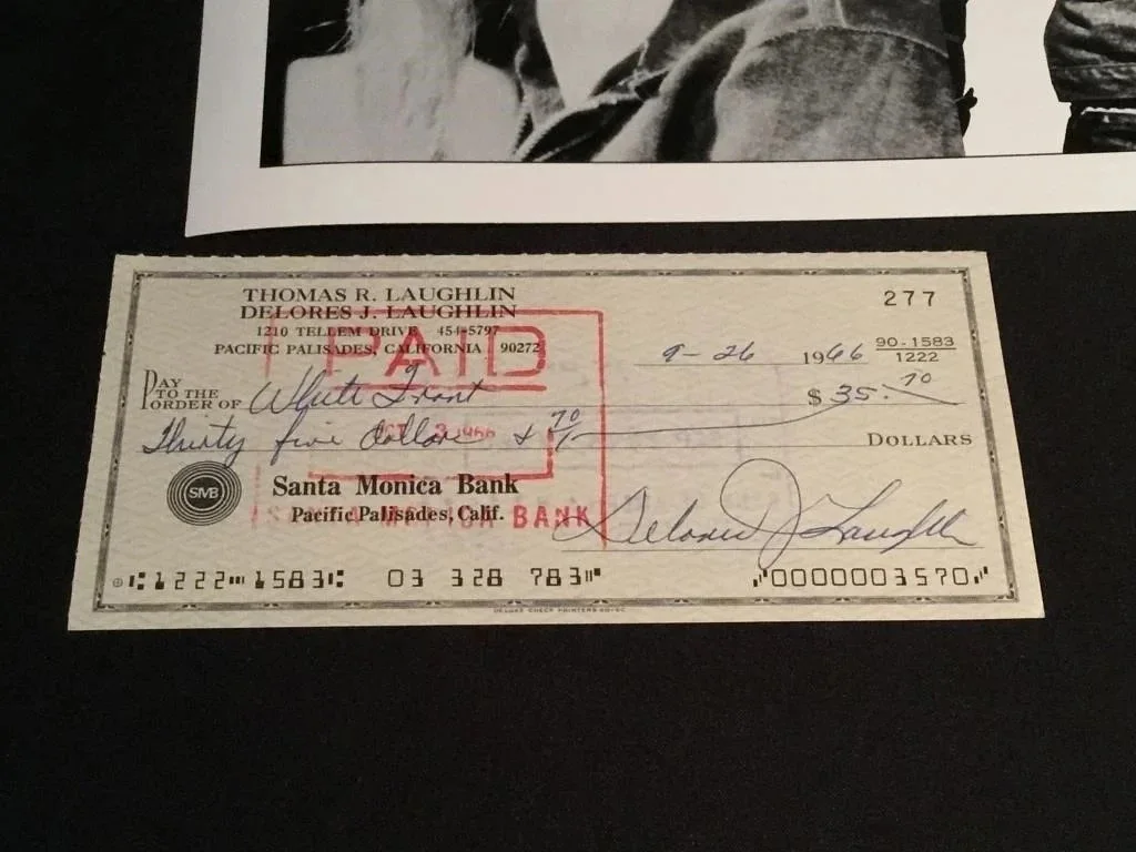 Thomas, Delores — Thomas Laughlin & Delores Taylor Actors "Billy Jack” autographed check & Photo, изображение 3