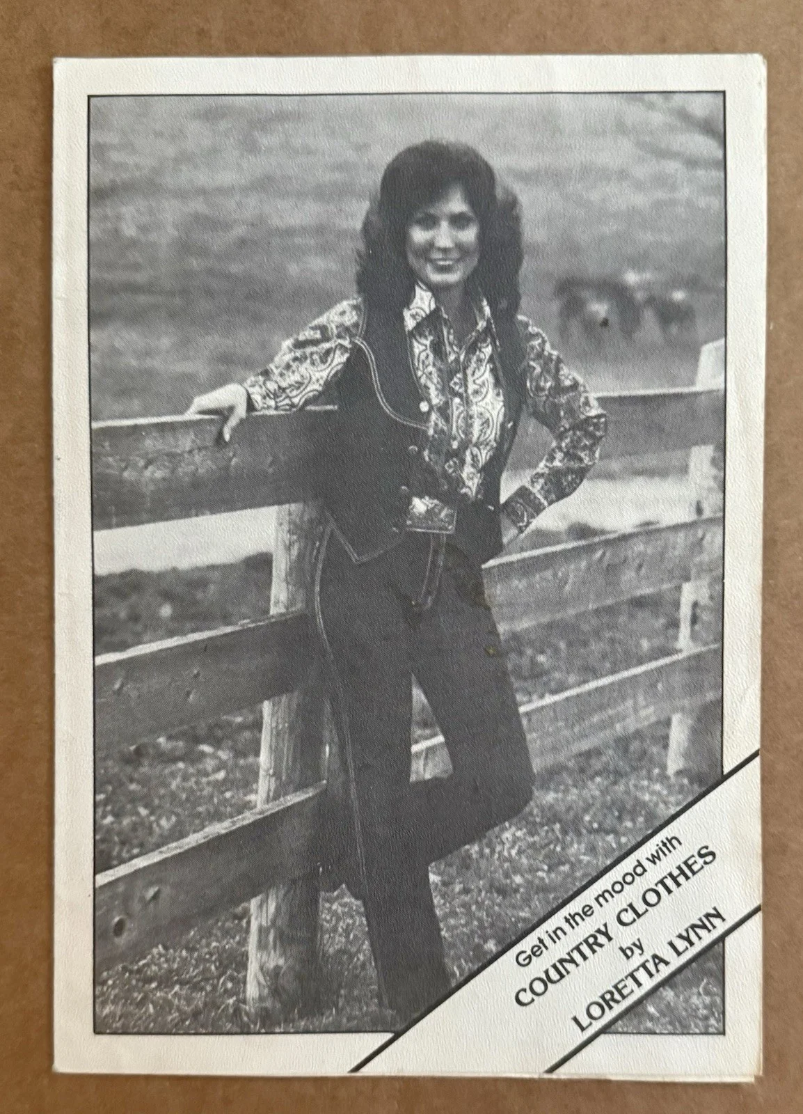 LORETTA LYNN HAND SIGNED LP ALBUM RECORD VINYL BACK TO THE COUNTRY, image 3