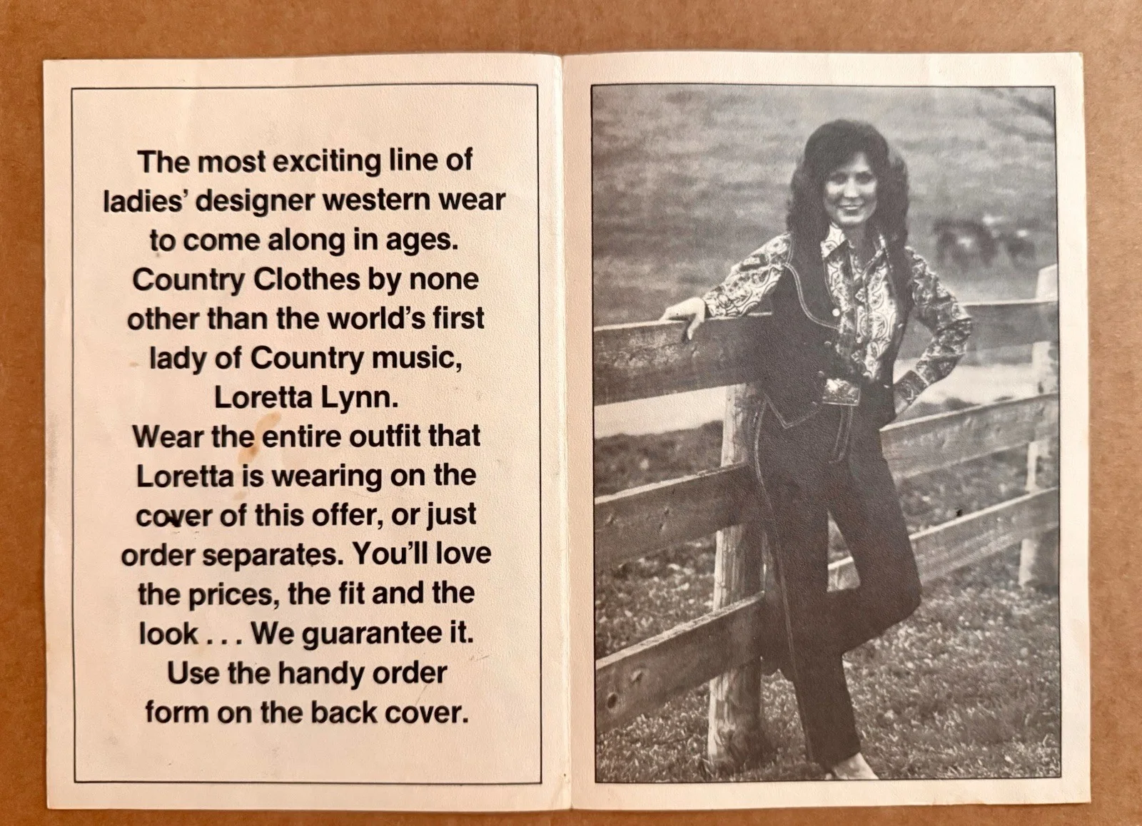 LORETTA LYNN HAND SIGNED LP ALBUM RECORD VINYL BACK TO THE COUNTRY, image 4