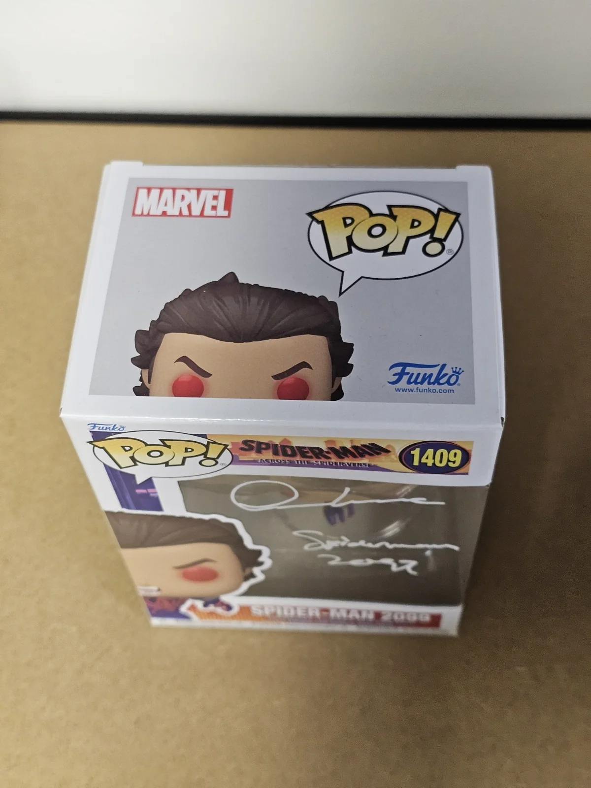 Oscar Isaac — Oscar Isaac Signed Funko Pop Spider-Man 2099 1409 Spider-Verse Autograph, изображение 5