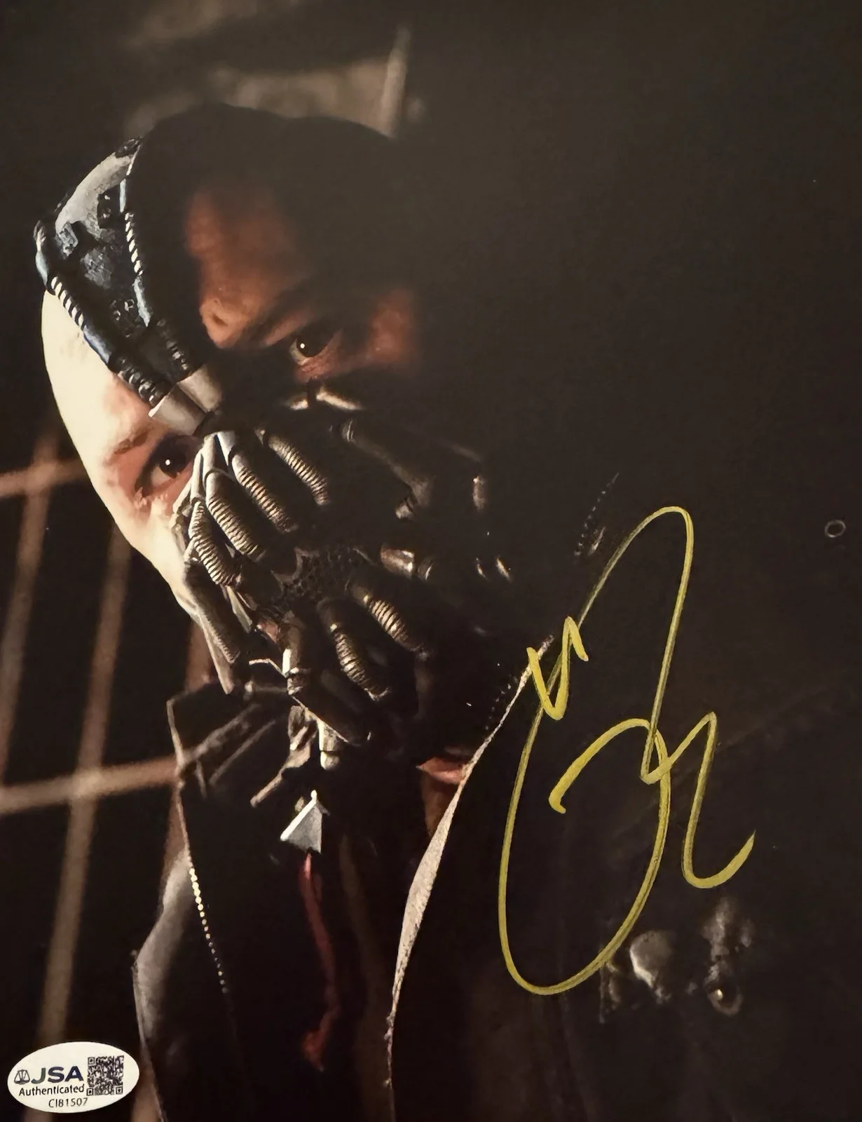 Tom Hardy — Tom Hardy , signed Autographed 8x10 Photo Sexy , Venom , Batman Bane Batman Jsa