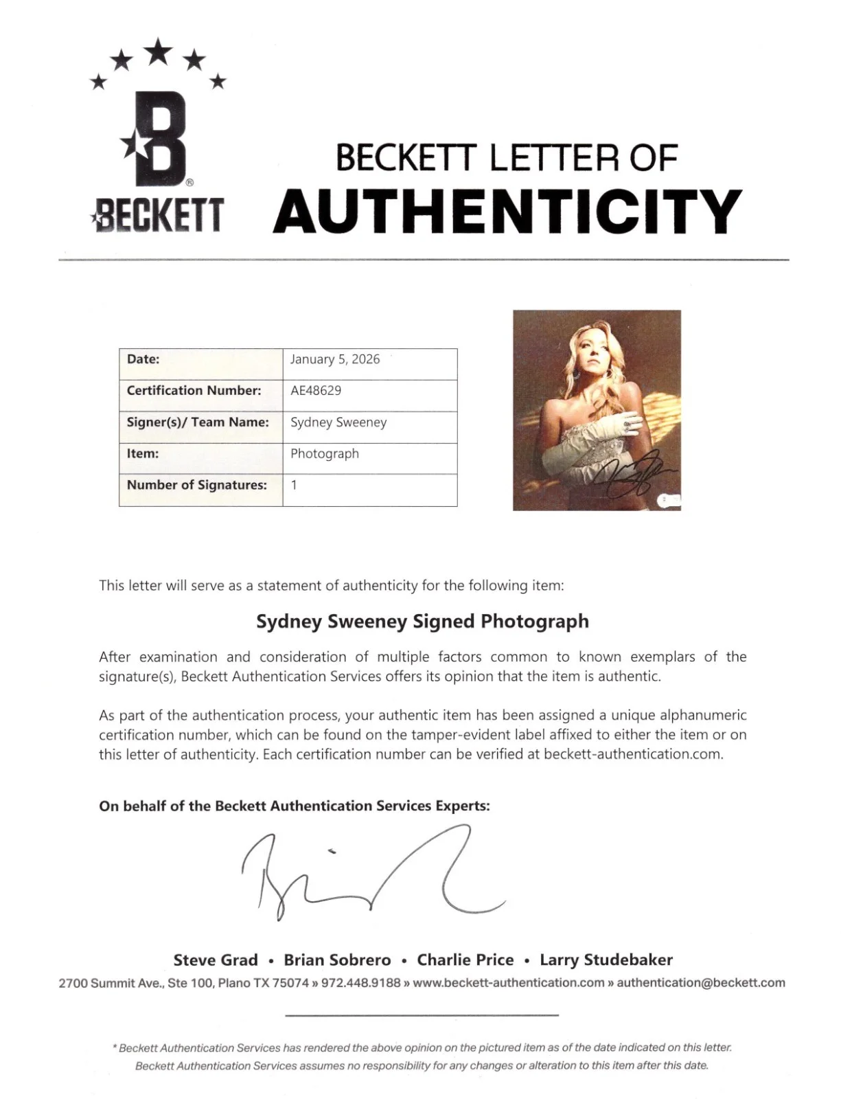 Sydney Sweeney — Hot Sexy Sydney Sweeney Signed 8x10 Photo Euphoria Autograph Beckett LOA, изображение 2