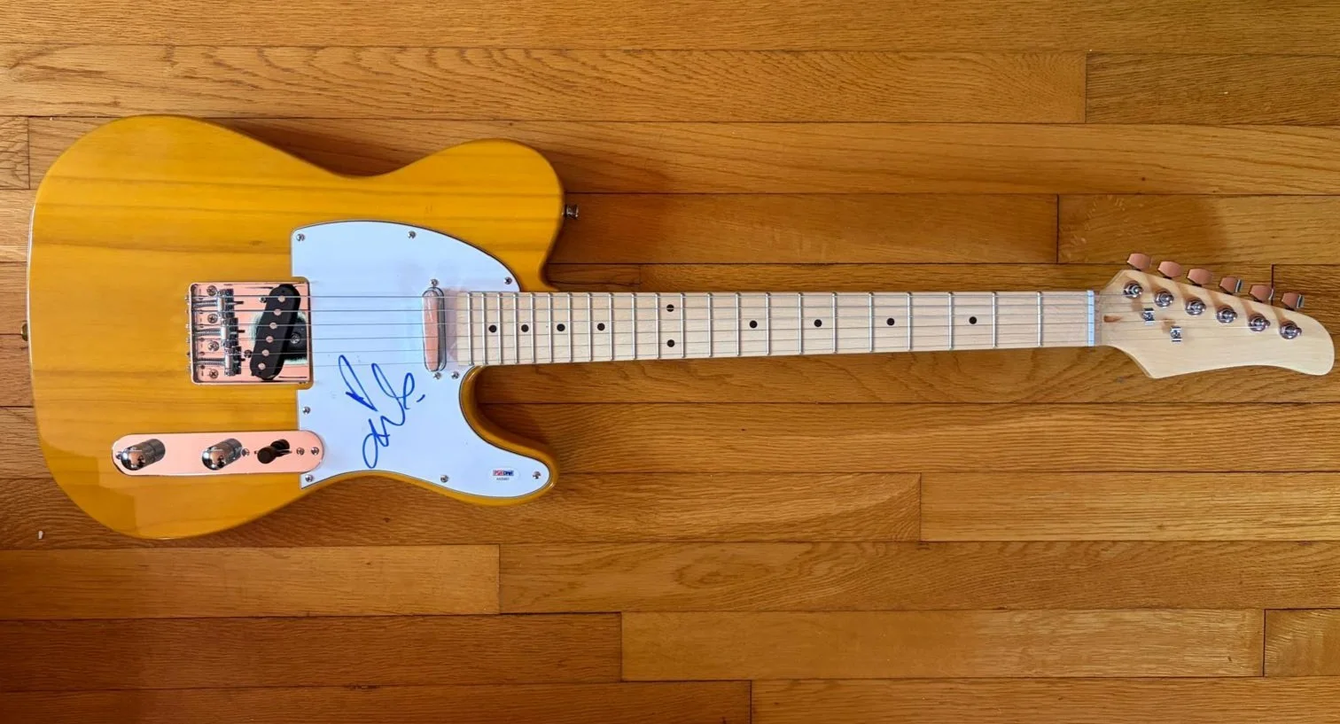 Adele — ADELE SIGNED AUTOGRAPHED TELECASTER GUITAR ROLLING DEEP EASY ON ME 21 RARE PSA, image 2