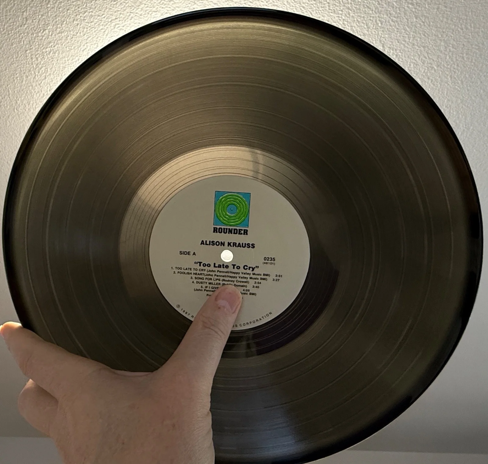 ALISON KRAUSS "Too Late To Cry" AUTOGRAPHED on cutcorner cover NM vinyl album!, изображение 4