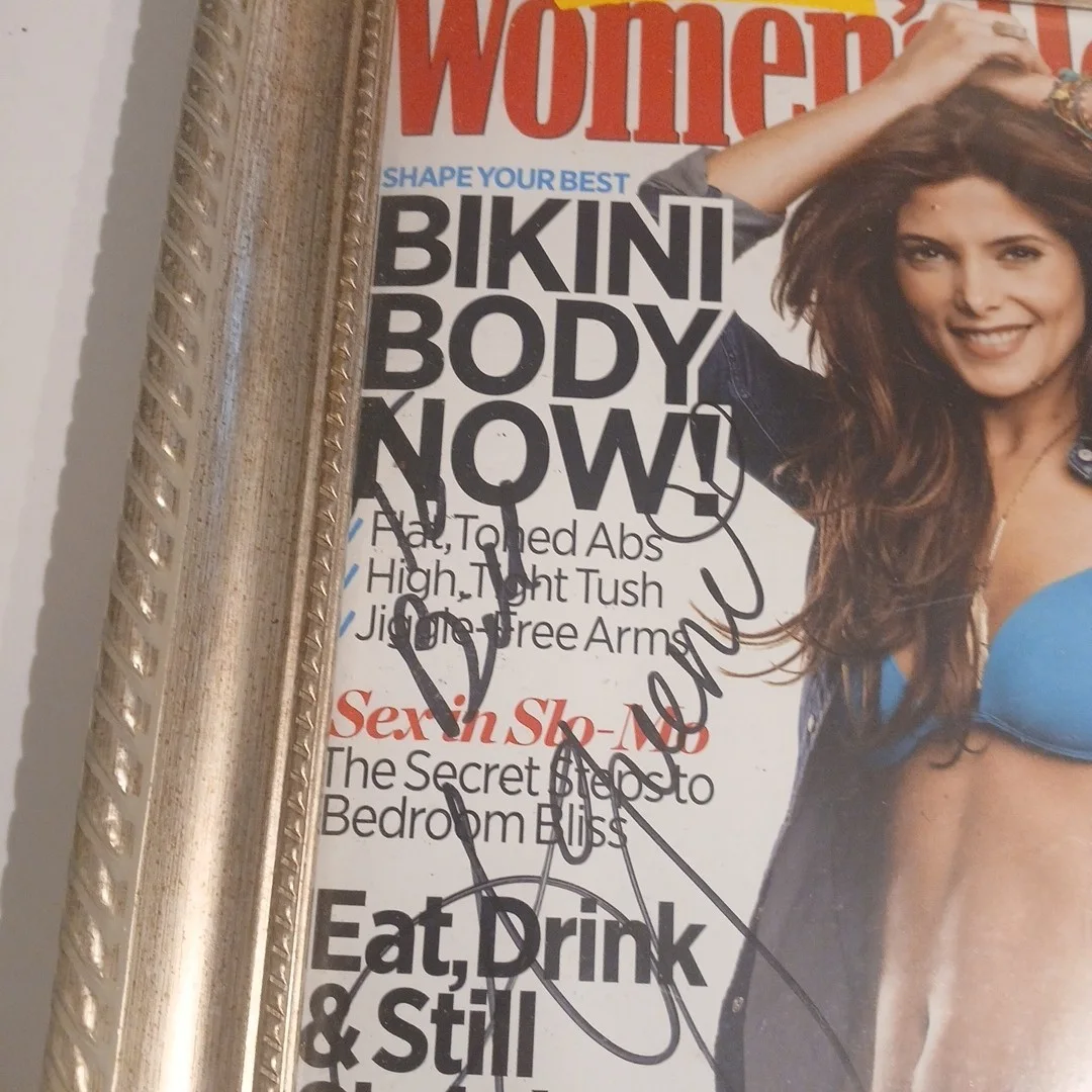 Ashley Greene Women's Health Cover 8x10 Autographed "Too Bill" Twilight, Framed., изображение 2