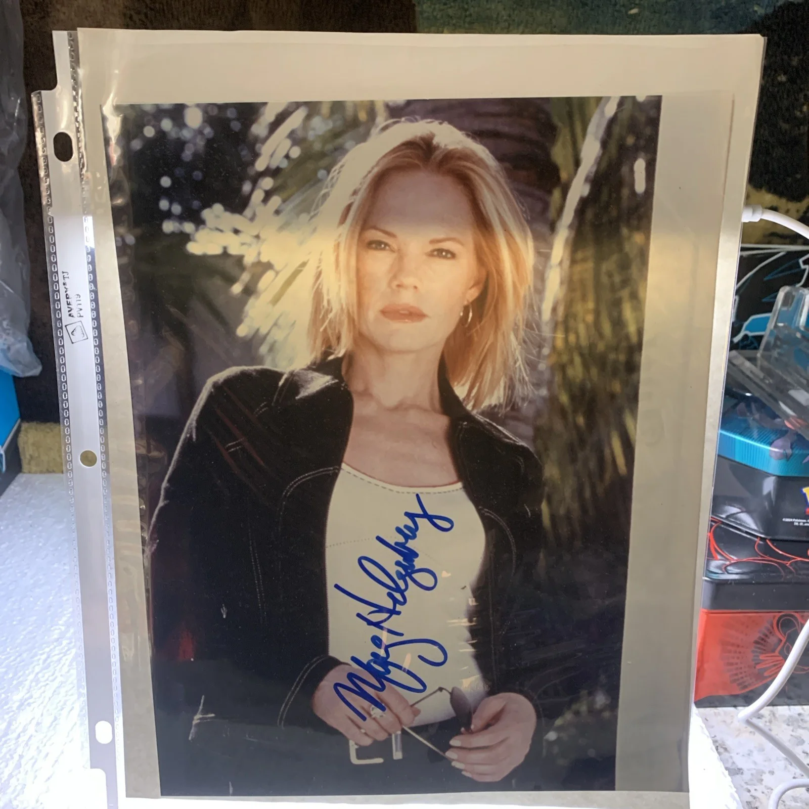 Marg Helgenberger — Marg Helgenberger Original Hand Signed Autographed 8X10 with COA