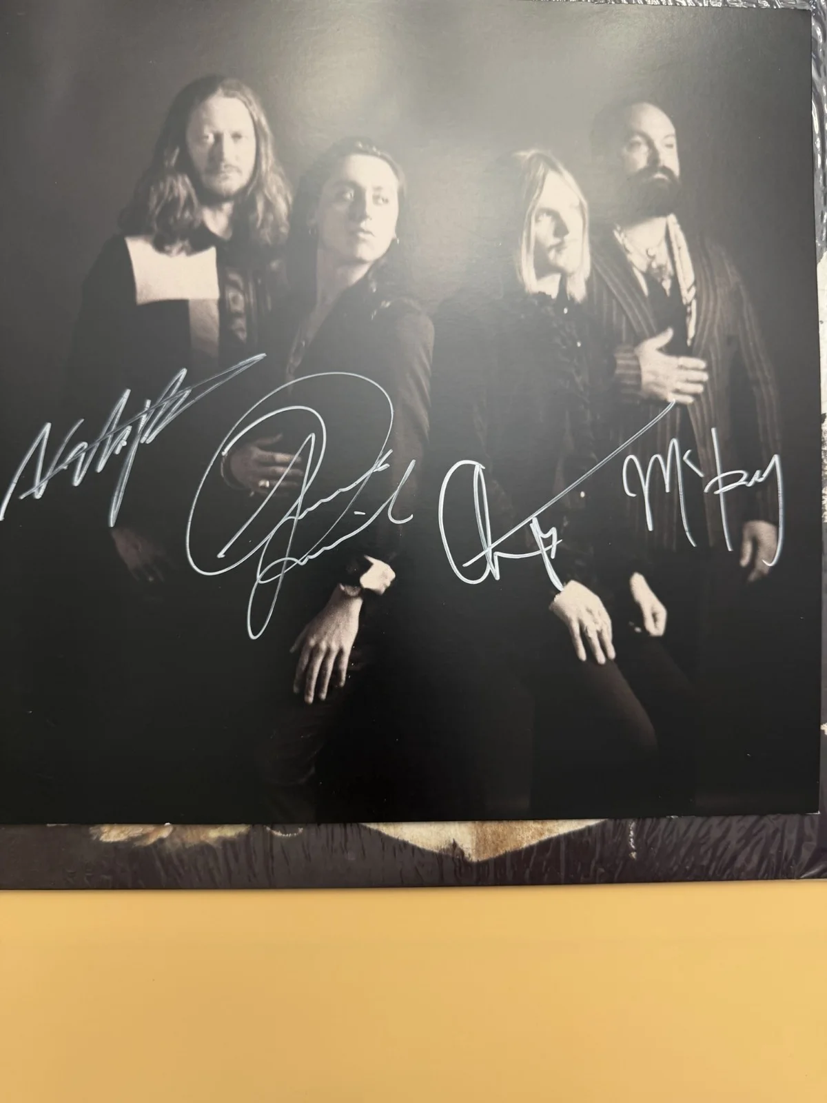 Mirador SIGNED Vinyl Debut Album Autograph All Members ACOA SP26131, изображение 2