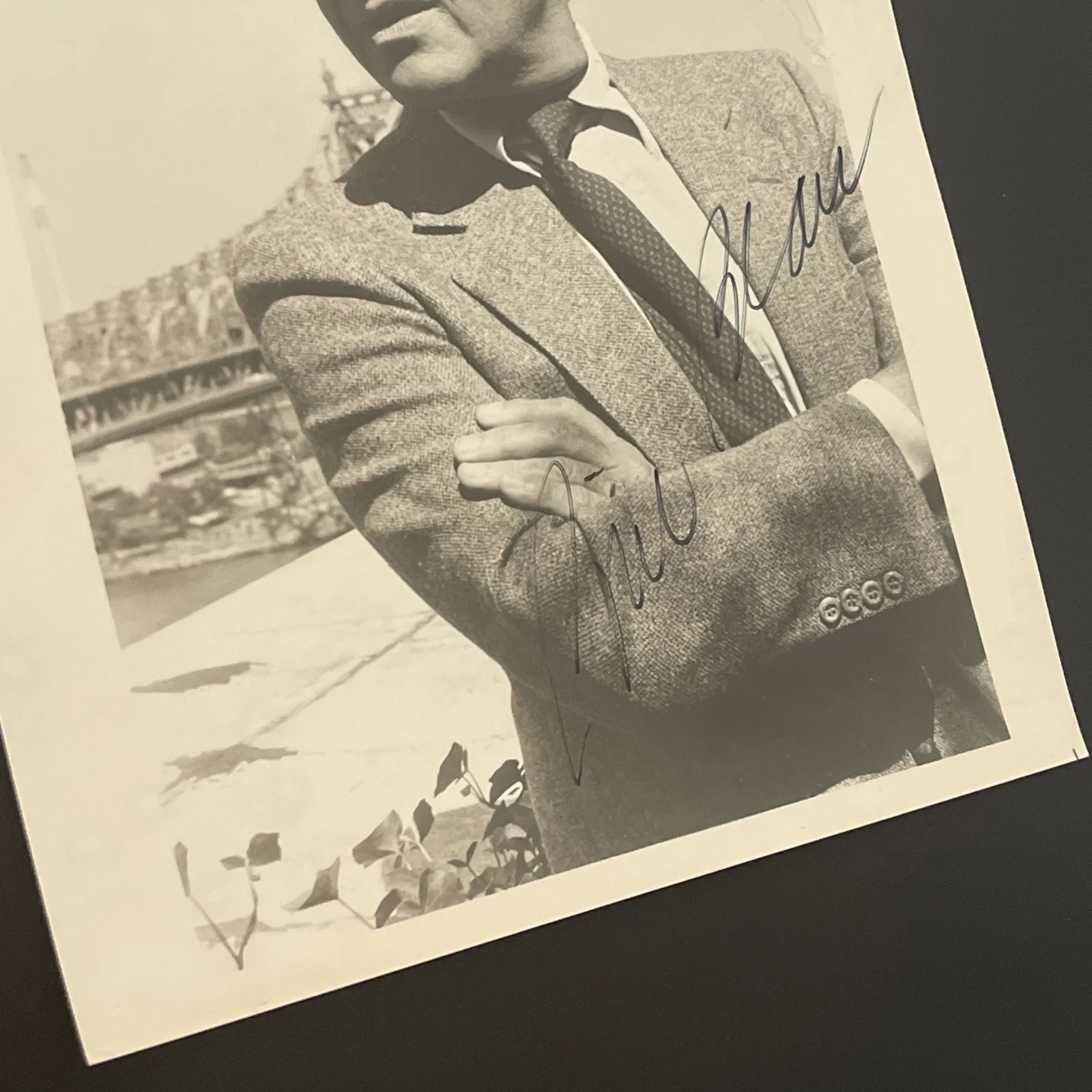 BILL BLASS American Fashion Designer: Hand Signed Celebrity Photo 8 x 10” / KSK, изображение 4