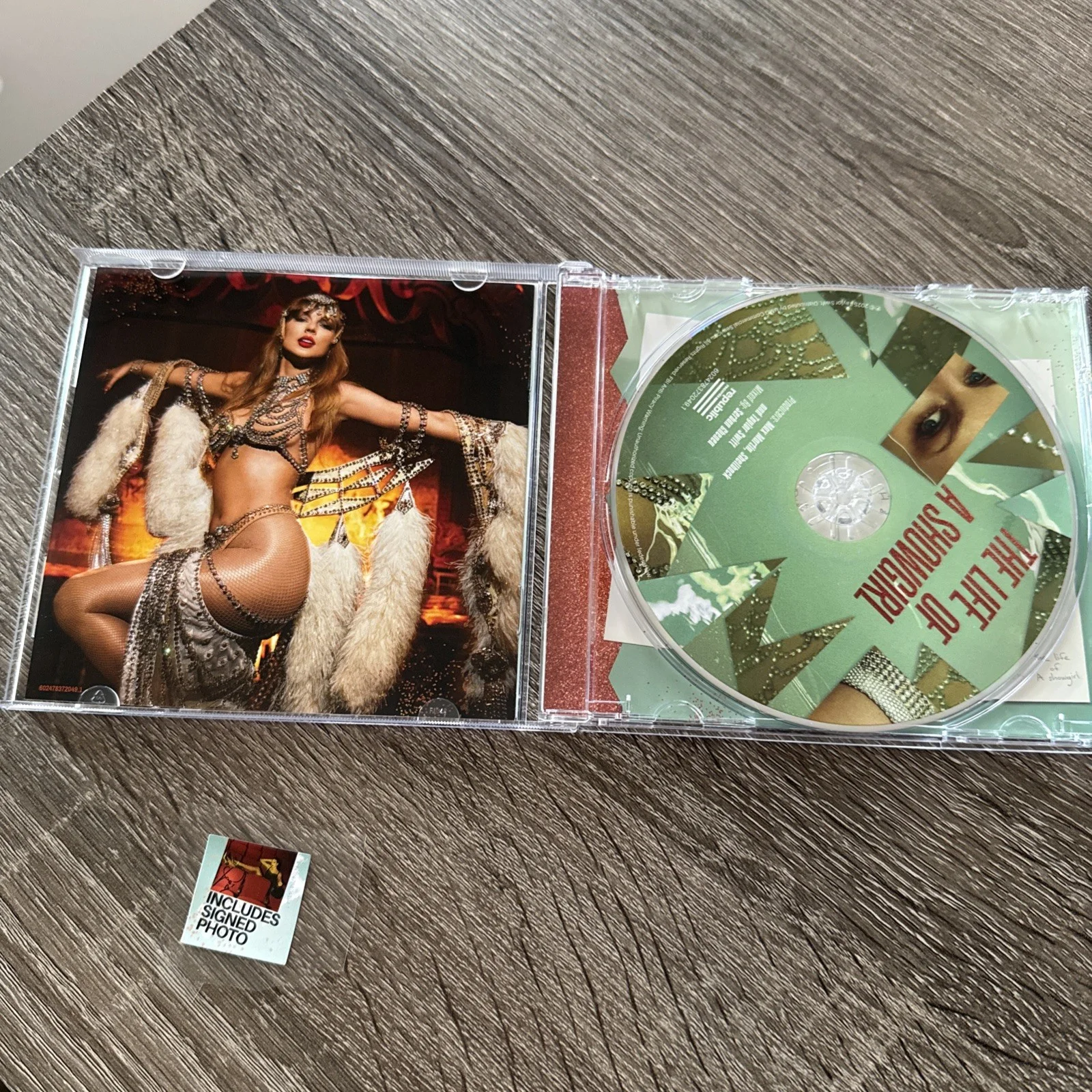 SIGNED Taylor Swift The Life Of A Showgirl Photo and CD, image 3