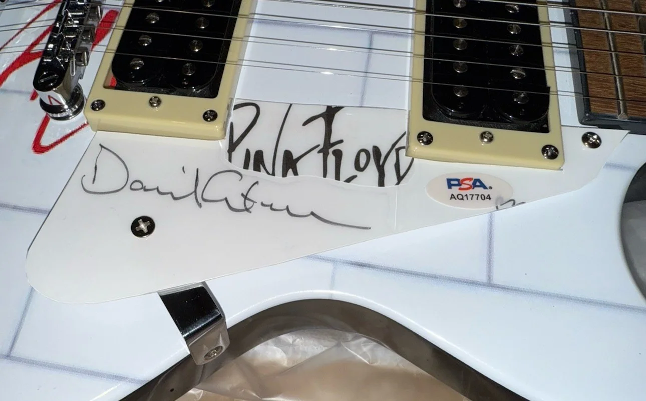 David Gilmour Signed Pink Floyd "The Wall" Les Paul Epiphone Guitar PSA/DNA LOA, изображение 2